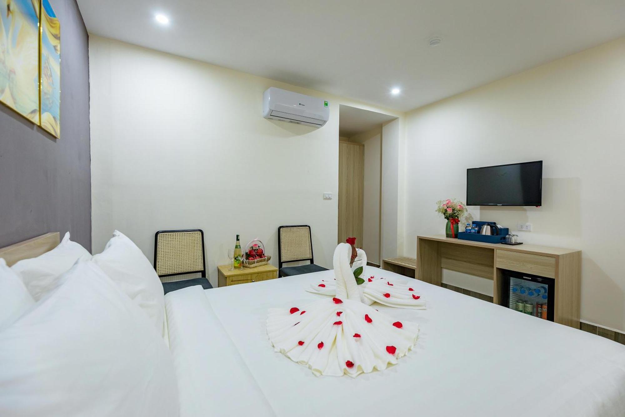 Cat Ba Violet Hotel Chan Chau Εξωτερικό φωτογραφία